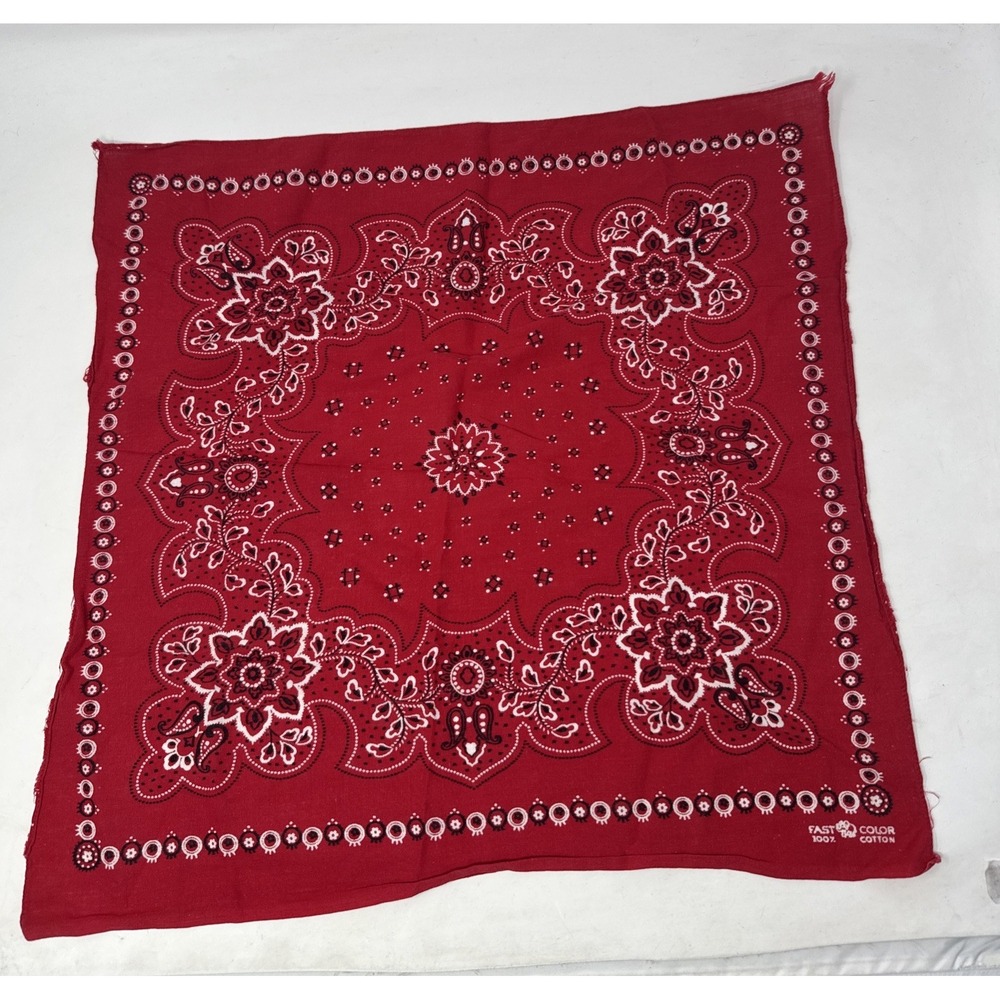 Vintage 1940s Fast Color‎ Red Bandana Elephant Trunk Up Paisley Made in USA